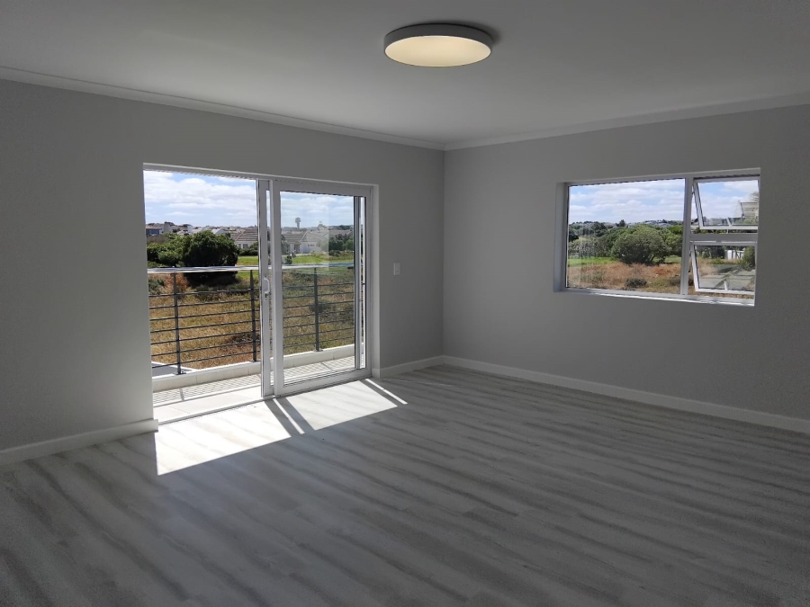 3 Bedroom Property for Sale in Country Club Western Cape